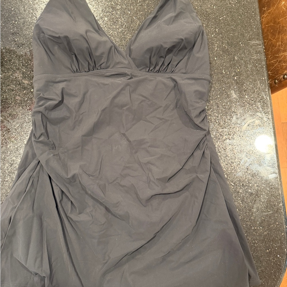 Elegant Black Women's Swimsuit